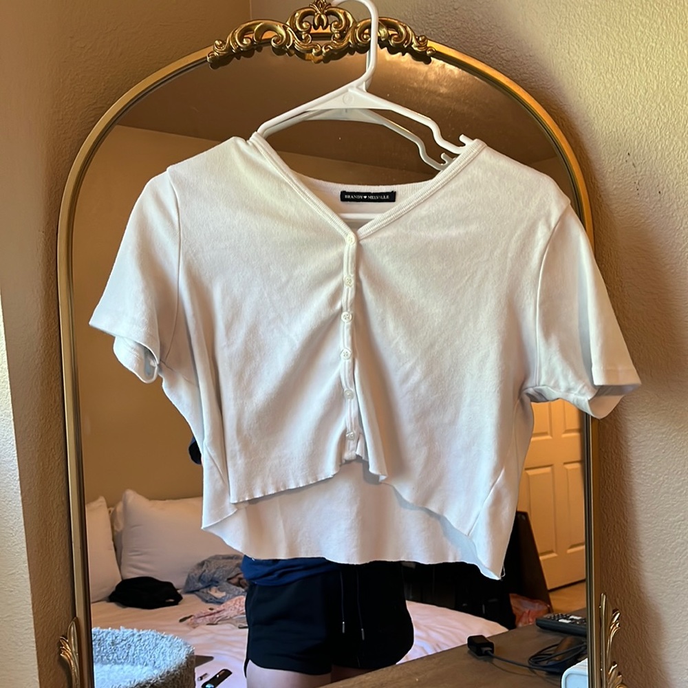 Brandy Melville cropped shirt